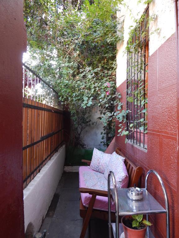 Alojamiento Alberto Magno Bed and Breakfast Santiago de Chile Exterior foto