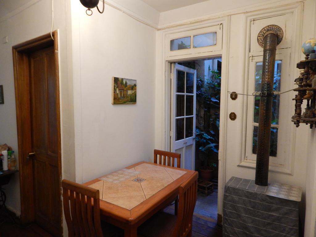 Alojamiento Alberto Magno Bed and Breakfast Santiago de Chile Exterior foto