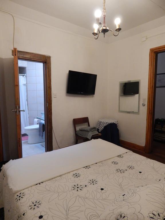 Alojamiento Alberto Magno Bed and Breakfast Santiago de Chile Exterior foto